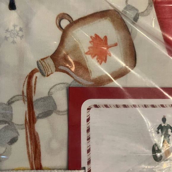 Pottery Barn Teen Elf  Queen cotton Sheet Set Bedding Christmas Trees NWT - Picture 4 of 8